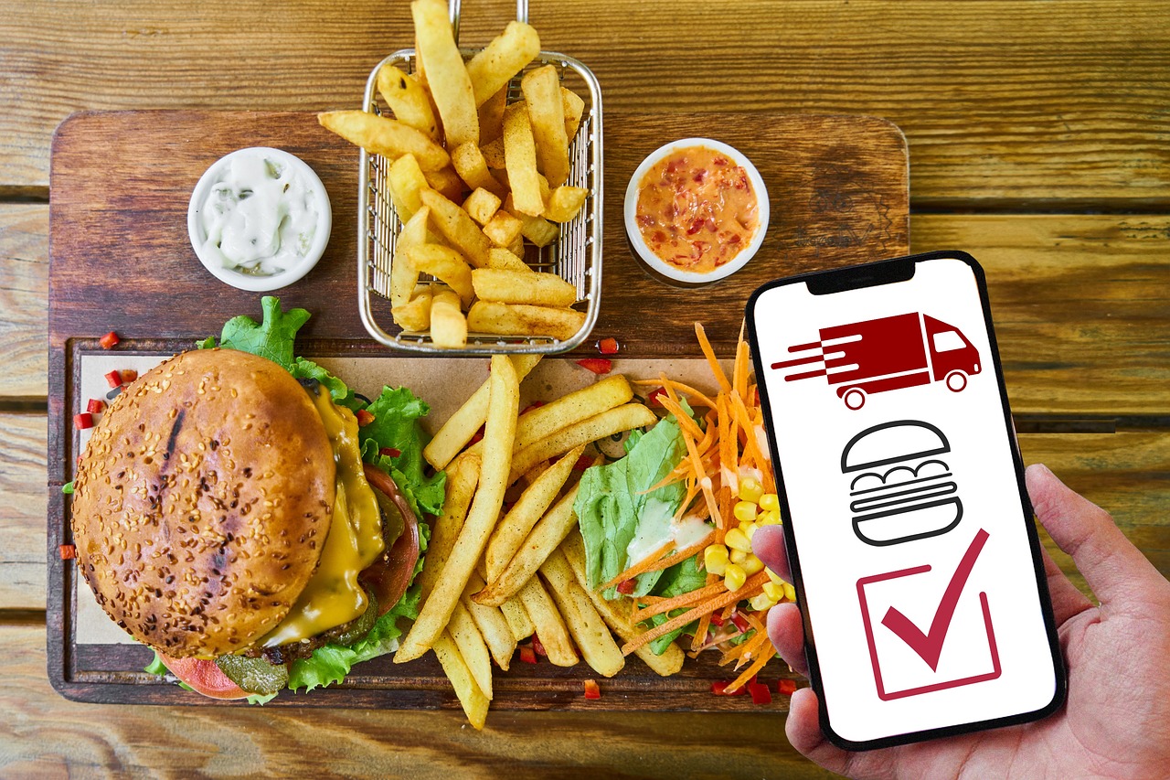 Read more about the article From Mobile Apps to Self-Service Kiosks: Exploring the Latest Trends in Fast Casual Ordering