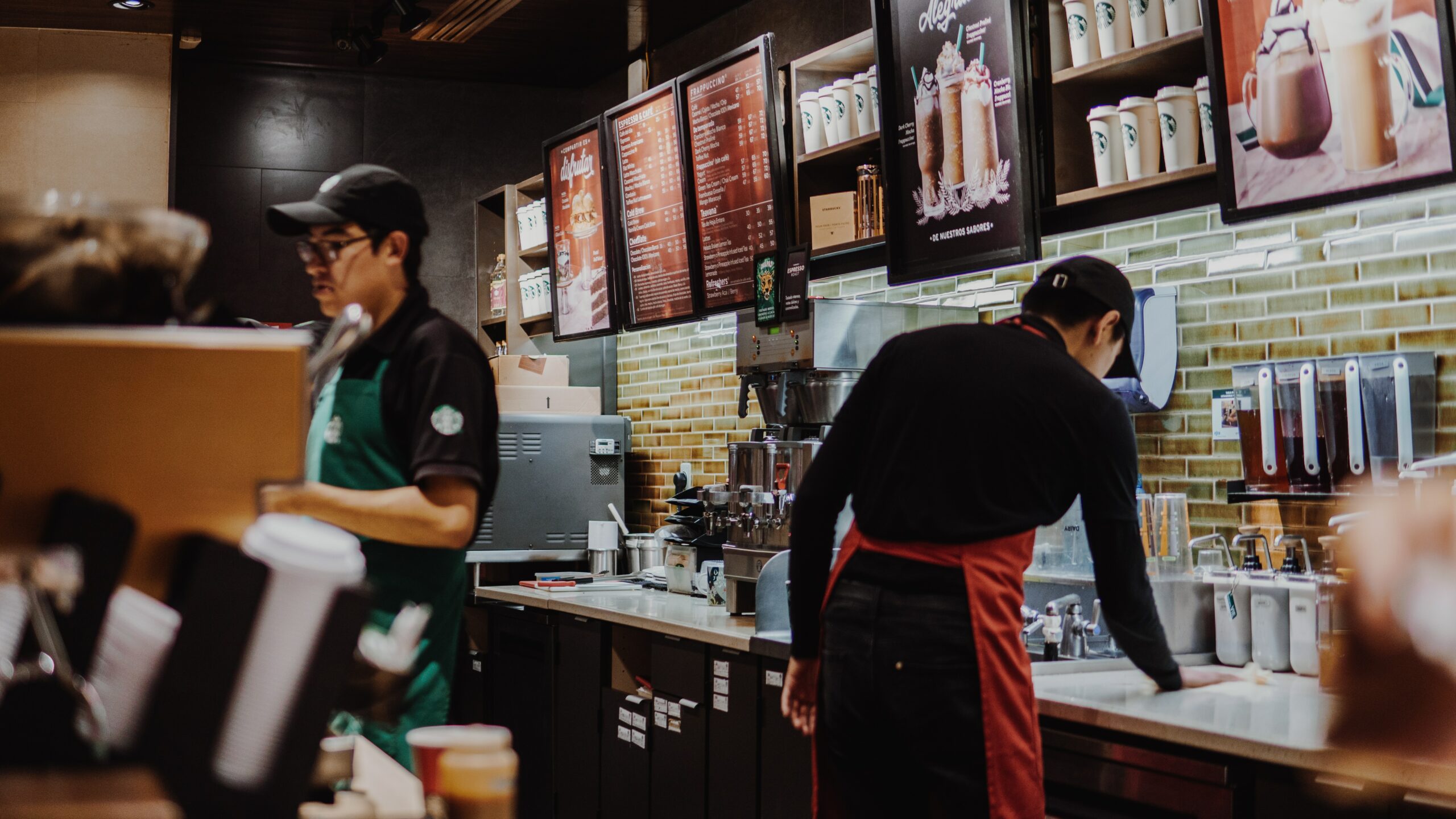 Read more about the article How California’s New Law Impacts Restaurant Employees and the Role of Self-Service Kiosks in Labor Cost Management