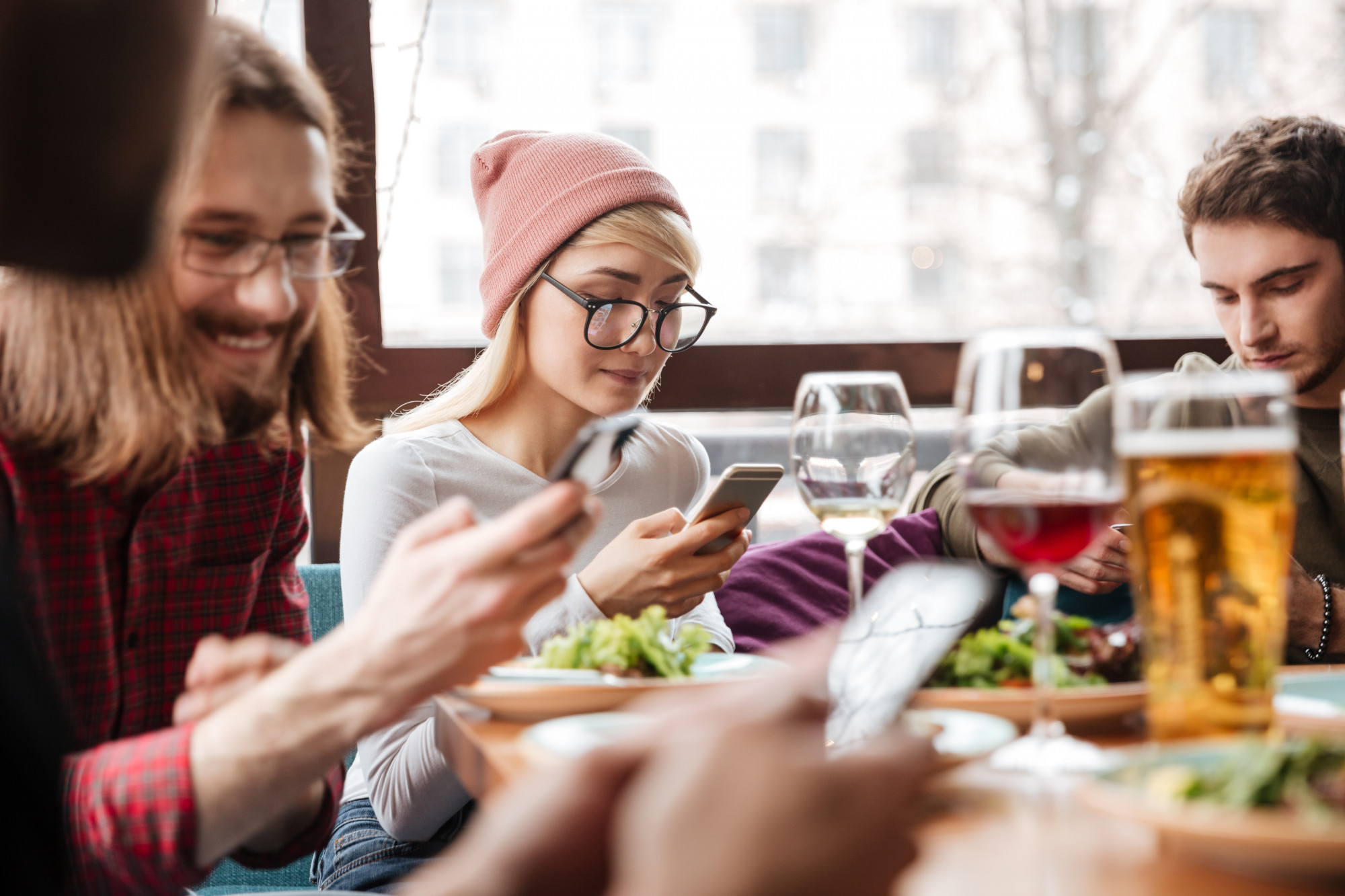 Read more about the article Restaurant Trends for 2024: Enhancing Customer Experiences with Online Ordering and Self-Service Kiosks